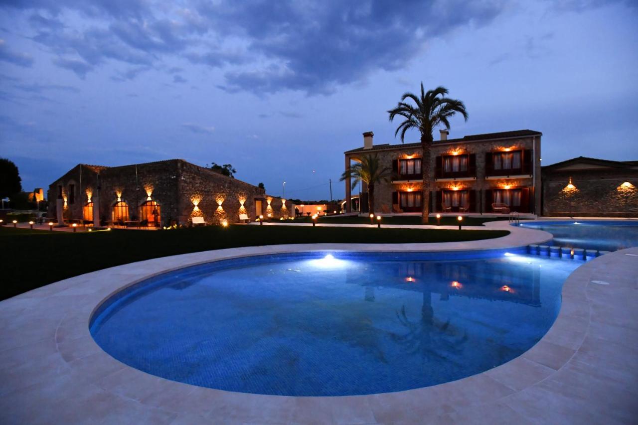 Vilacolum Hotel Aires De L'Emporda מראה חיצוני תמונה