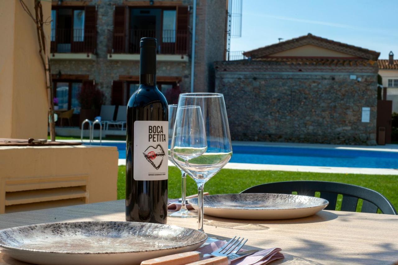 Vilacolum Hotel Aires De L'Emporda מראה חיצוני תמונה