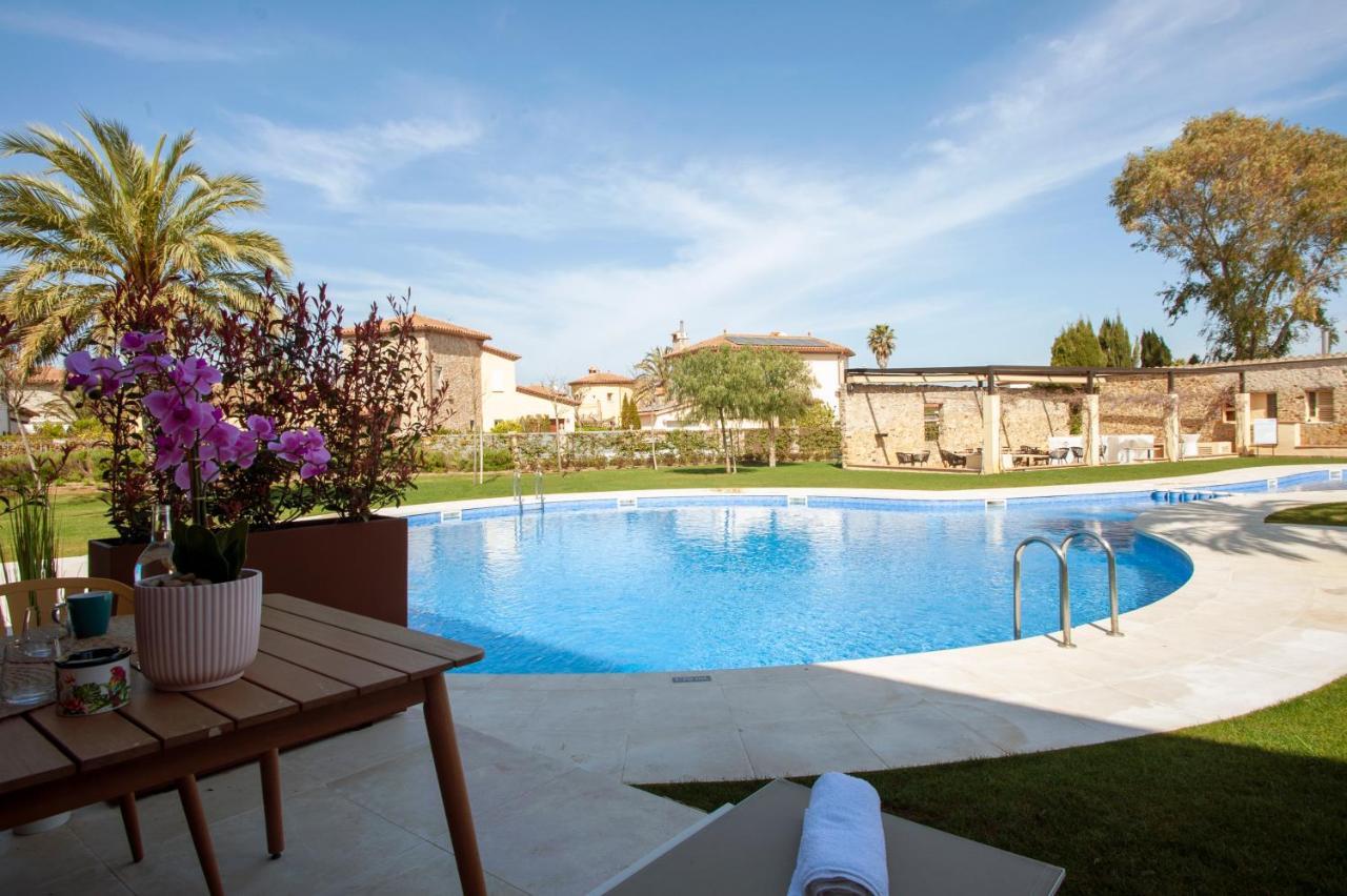 Vilacolum Hotel Aires De L'Emporda מראה חיצוני תמונה