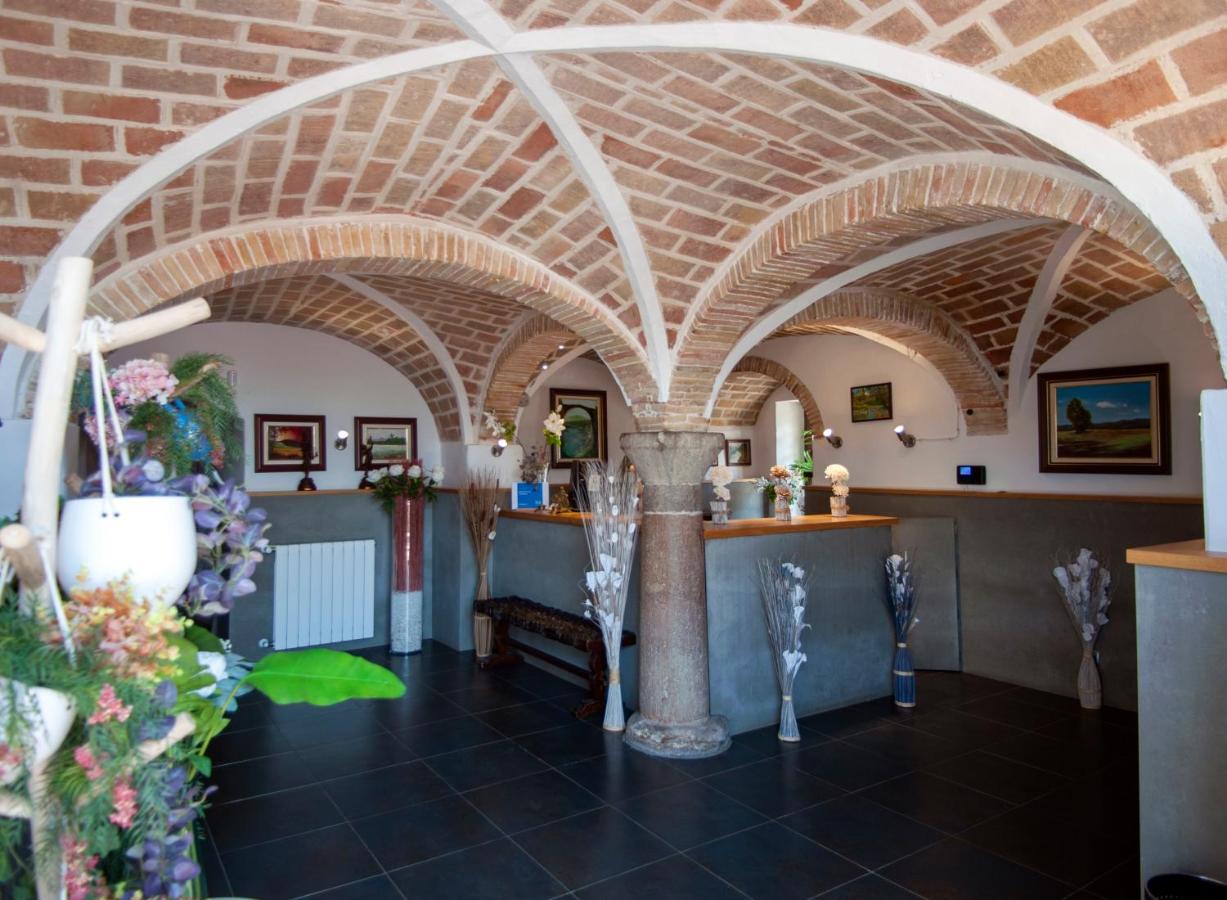 Vilacolum Hotel Aires De L'Emporda מראה חיצוני תמונה