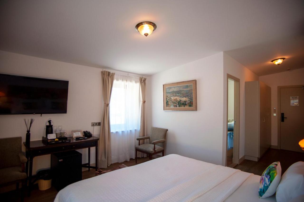 Vilacolum Hotel Aires De L'Emporda מראה חיצוני תמונה