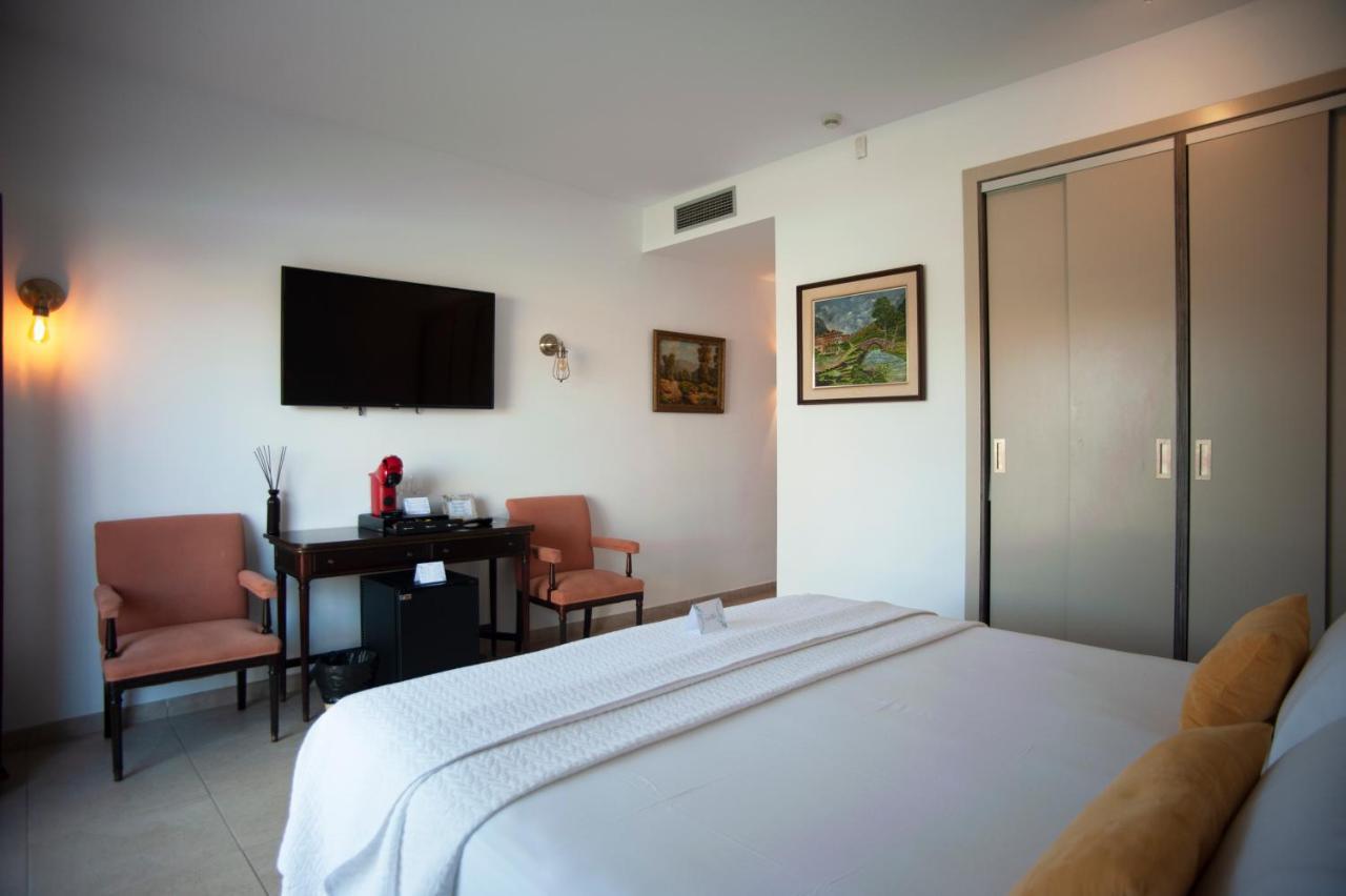 Vilacolum Hotel Aires De L'Emporda מראה חיצוני תמונה